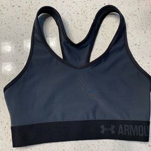 Underarmour sports bra size xs